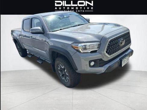 Used 2019 Toyota Tacoma TRD Off-Road w/ TRD Premium Off Road Package AWD/4WD image 14