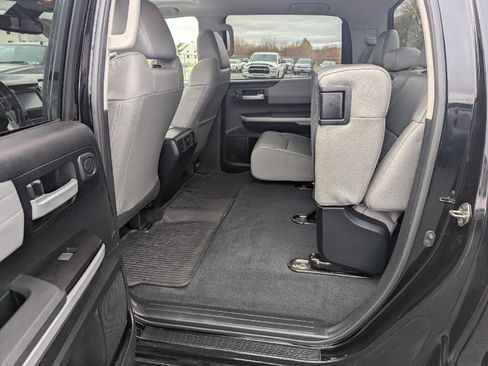 Used 2018 Toyota Tundra Limited image 23