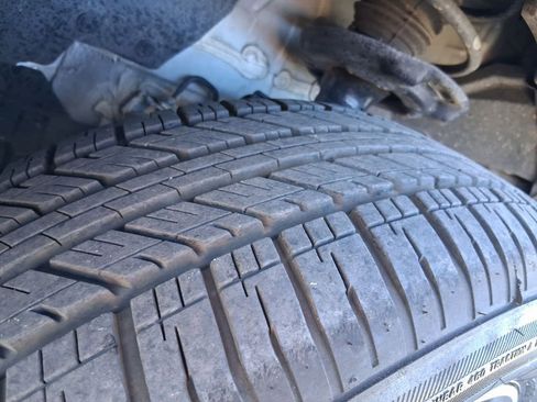 Used 2024 Nissan Rogue SV image 26