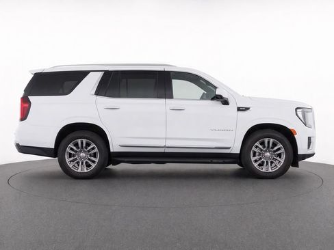 Used 2024 GMC Yukon SLT w/ Max Trailering Package AWD/4WD image 10