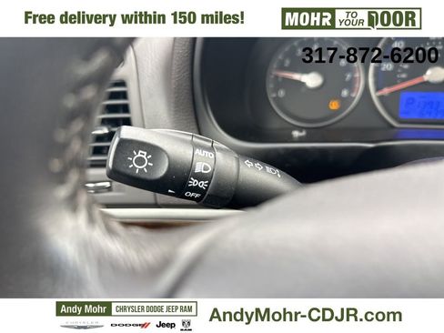 Used 2011 Hyundai Santa Fe Limited image 8