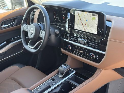 New 2025 Nissan Pathfinder Platinum w/ Cargo Package image 27