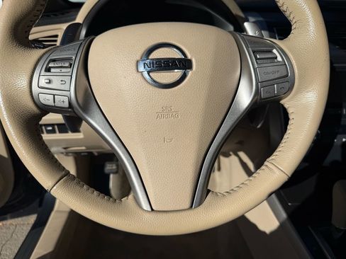 Used 2013 Nissan Altima 3.5 SV image 28