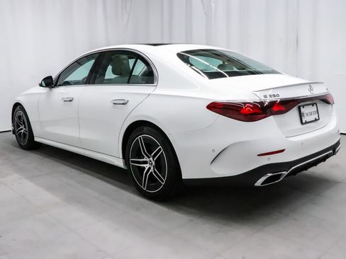 Used 2025 Mercedes-Benz E 350 4MATIC Sedan image 4
