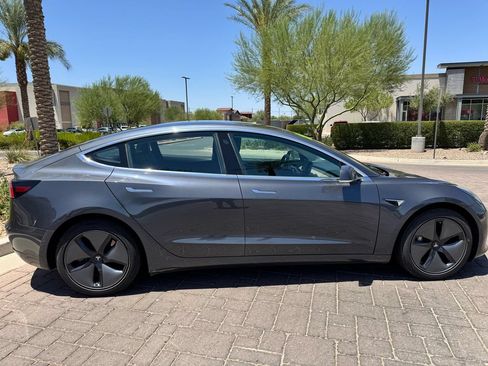 Used 2018 Tesla Model 3 Long Range AWD/4WD image 2