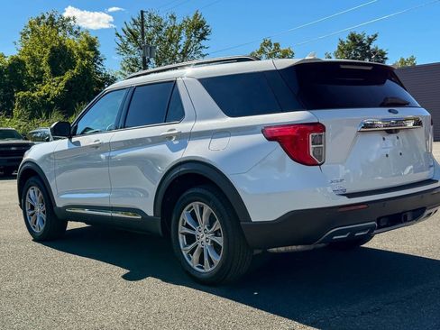 Used 2023 Ford Explorer XLT w/ Equipment Group 202A AWD/4WD image 5