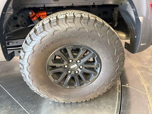 Used 2025 Ford F150 Raptor AWD/4WD image 11