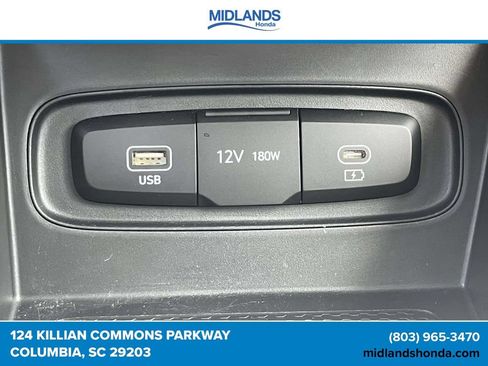 Used 2025 Hyundai Venue SEL FWD image 28