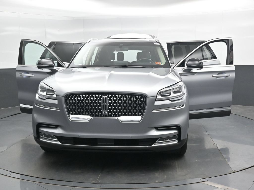 Used 2022 Lincoln Aviator Reserve w/ Equipment Group 201A AWD/4WD image 49