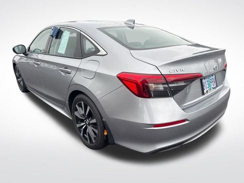 Used 2022 Honda Civic EX image 5