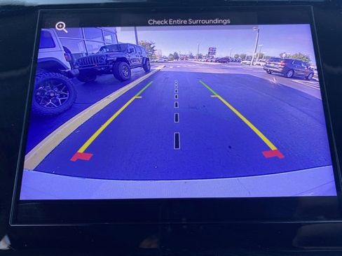 Used 2023 Jeep Grand Cherokee L Laredo image 19