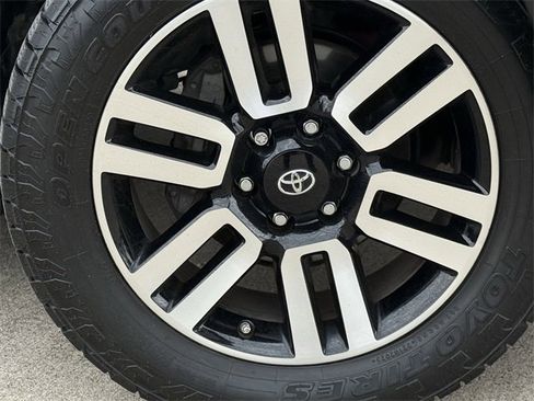 Used 2018 Toyota 4Runner Limited image 10