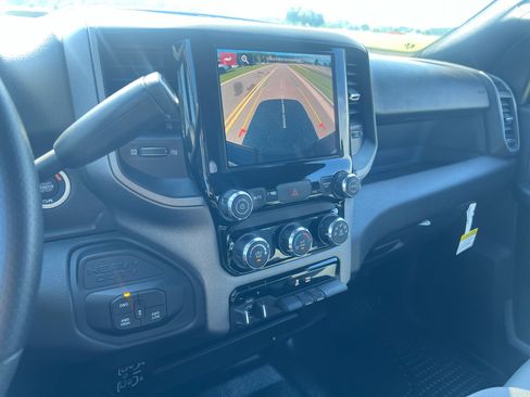 New 2026 RAM 2500 Tradesman AWD/4WD image 27