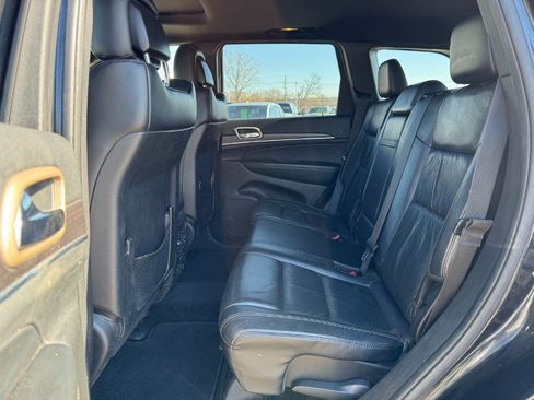 Used 2014 Jeep Grand Cherokee Limited image 16