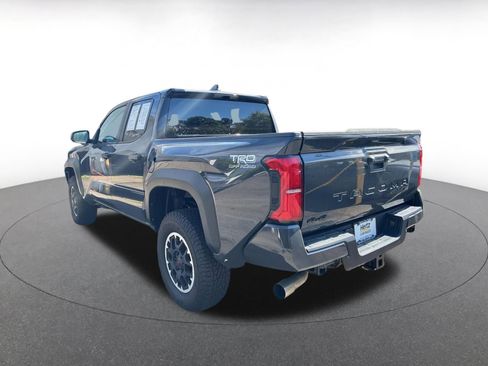 Used 2024 Toyota Tacoma TRD Off-Road AWD/4WD image 5