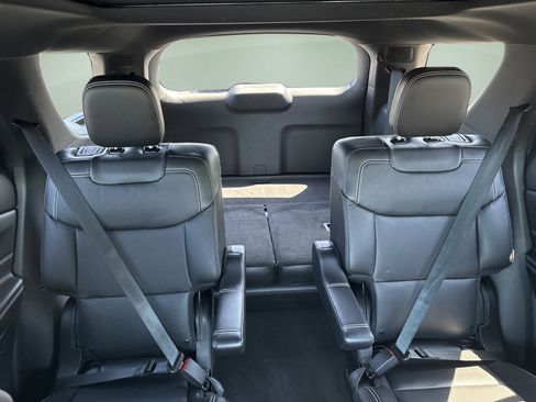Used 2023 Ford Explorer ST w/ Equipment Group 401A AWD/4WD image 23