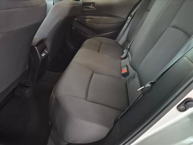 Used 2025 Toyota Corolla LE FWD image 15