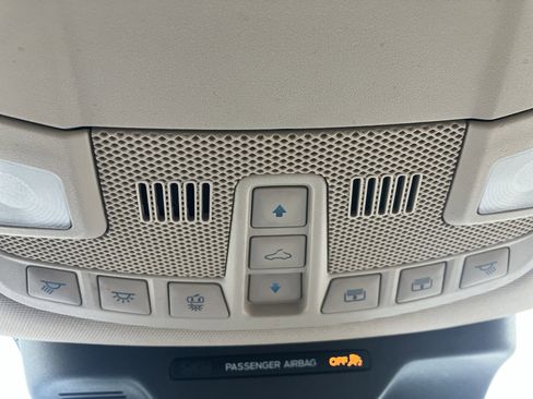 Used 2024 Ford Expedition Max Limited AWD/4WD image 36