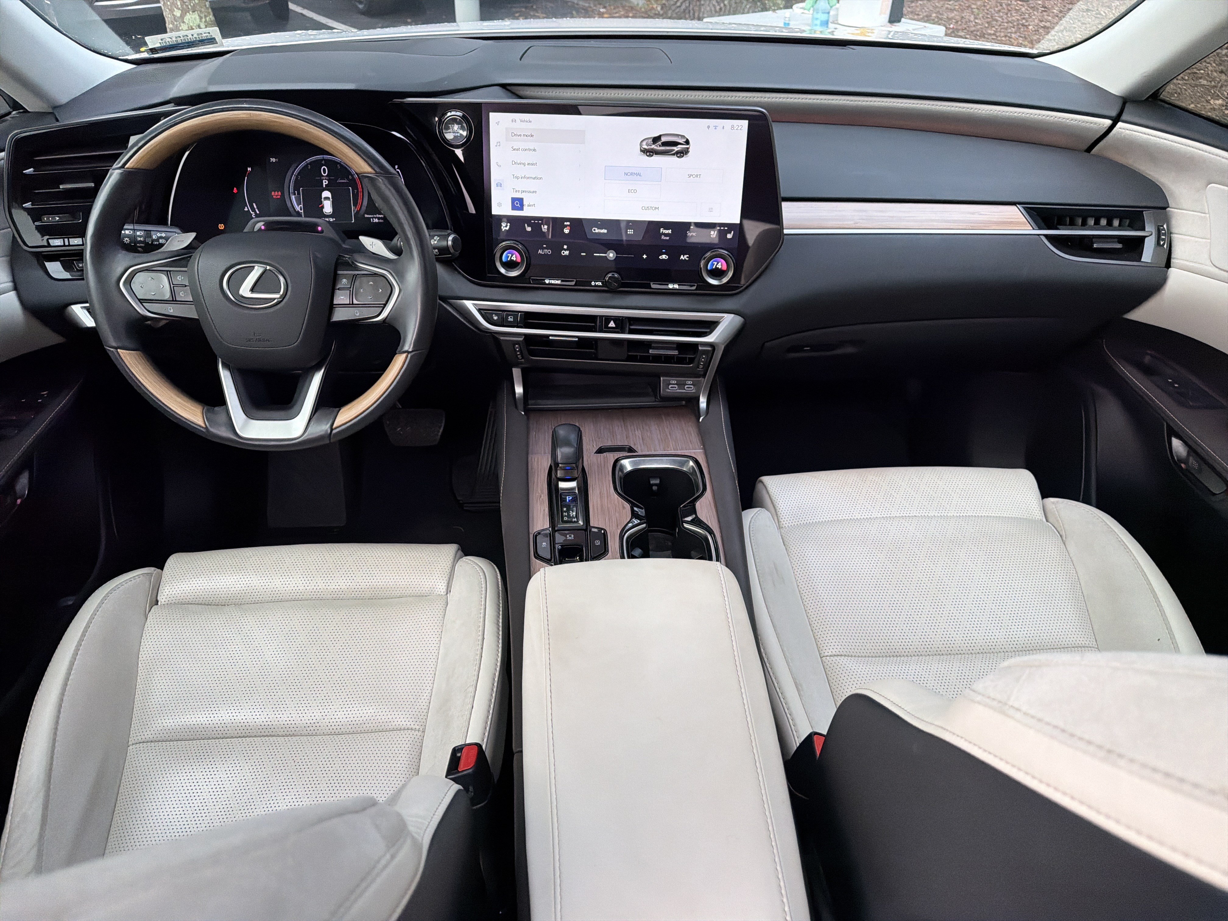 Used 2024 Lexus RX 350 FWD w/ Convenience Package image 33