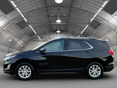 Used 2018 Chevrolet Equinox LT w/ Sun & Infotainment Package image 4