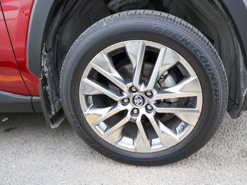 Used 2019 Toyota RAV4 Limited image 15