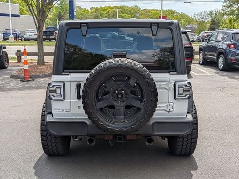 Certified 2018 Jeep Wrangler Sport AWD/4WD image 4