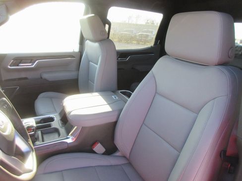 New 2026 GMC Sierra 1500 SLT w/ SLT Premium Plus Package image 14