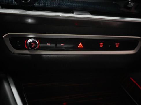 Used 2026 BMW X6 xDrive40i image 26