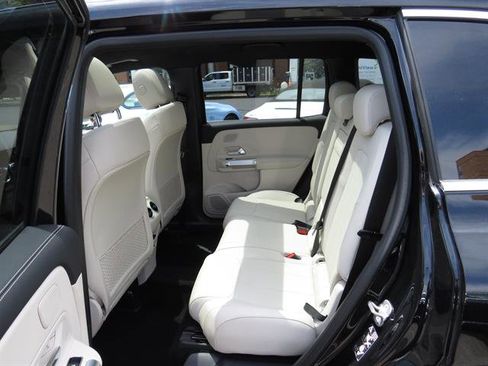Used 2026 Mercedes-Benz GLB 250 4MATIC image 20