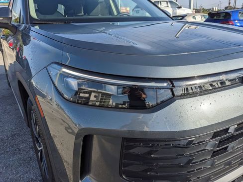 Certified 2026 Volkswagen Tiguan S FWD image 11