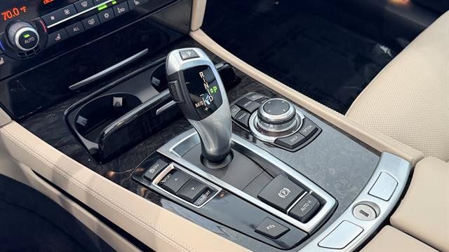 Used 2012 BMW 750i RWD image 64