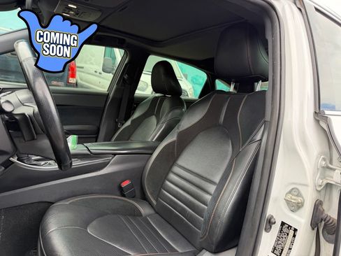 Used 2019 Toyota Avalon Limited FWD image 12