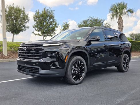 New 2026 Chevrolet Traverse LT w/ Midnight/Sport Edition FWD image 2