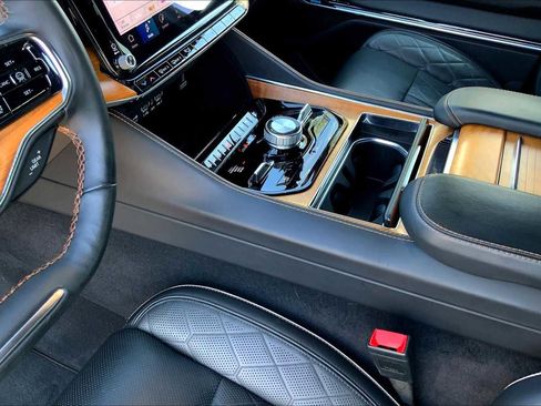 Used 2024 Jeep Grand Wagoneer L Series III image 15