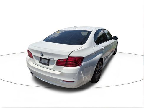 Used 2016 BMW 528i Sedan RWD image 2