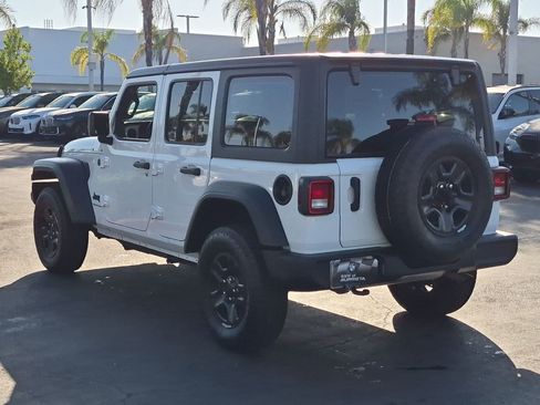 Used 2025 Jeep Wrangler Unlimited Sport AWD/4WD image 8