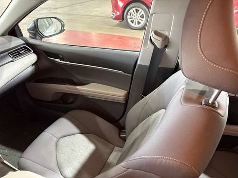 Used 2023 Toyota Camry LE FWD image 19