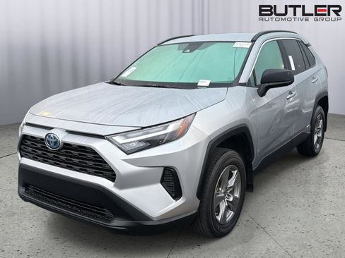 Used 2024 Toyota RAV4 LE AWD/4WD image 1