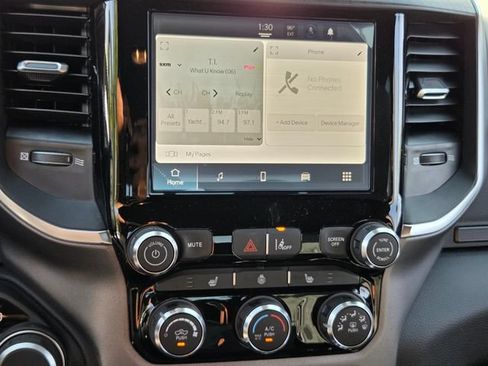New 2026 RAM 1500 Big Horn AWD/4WD image 9