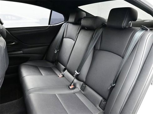 Used 2019 Lexus ES 350 F Sport image 12