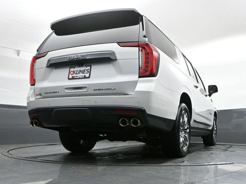 Used 2023 GMC Yukon XL Denali Ultimate AWD/4WD image 45
