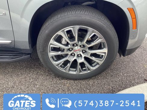 Used 2025 GMC Yukon XL Denali AWD/4WD image 38