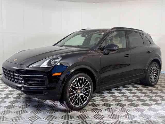 Used 2023 Porsche Cayenne AWD/4WD image 2