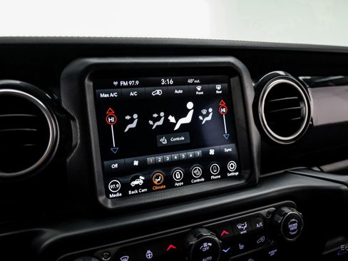 Used 2022 Jeep Wrangler Unlimited Rubicon w/ Xtreme Recon 35" Tire Package image 71