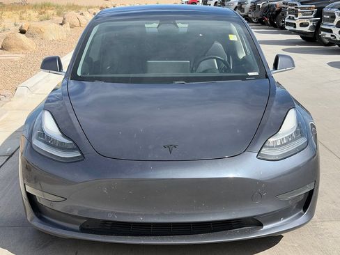 Used 2020 Tesla Model 3 Standard Range Plus RWD image 4