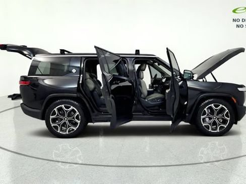 Used 2024 Rivian R1S Adventure AWD/4WD image 20
