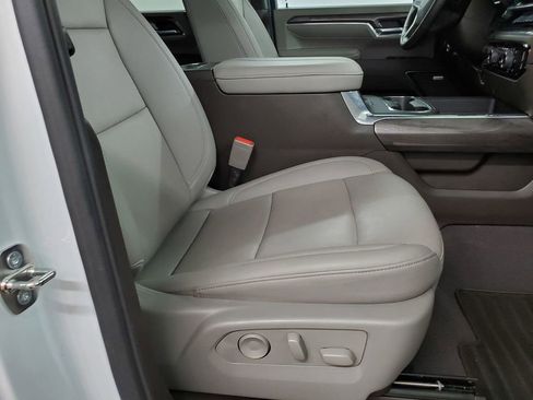 Used 2024 Chevrolet Silverado 2500 LTZ w/ LTZ Premium Package image 22