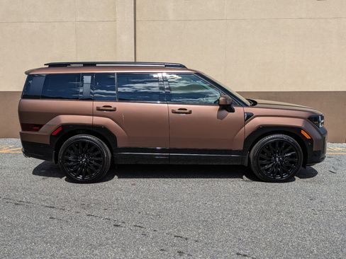 Used 2024 Hyundai Santa Fe Calligraphy image 3