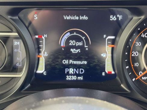 Used 2025 Jeep Wrangler Sport image 29