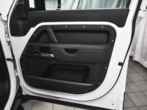 Used 2025 Land Rover Defender 110 S AWD/4WD image 14